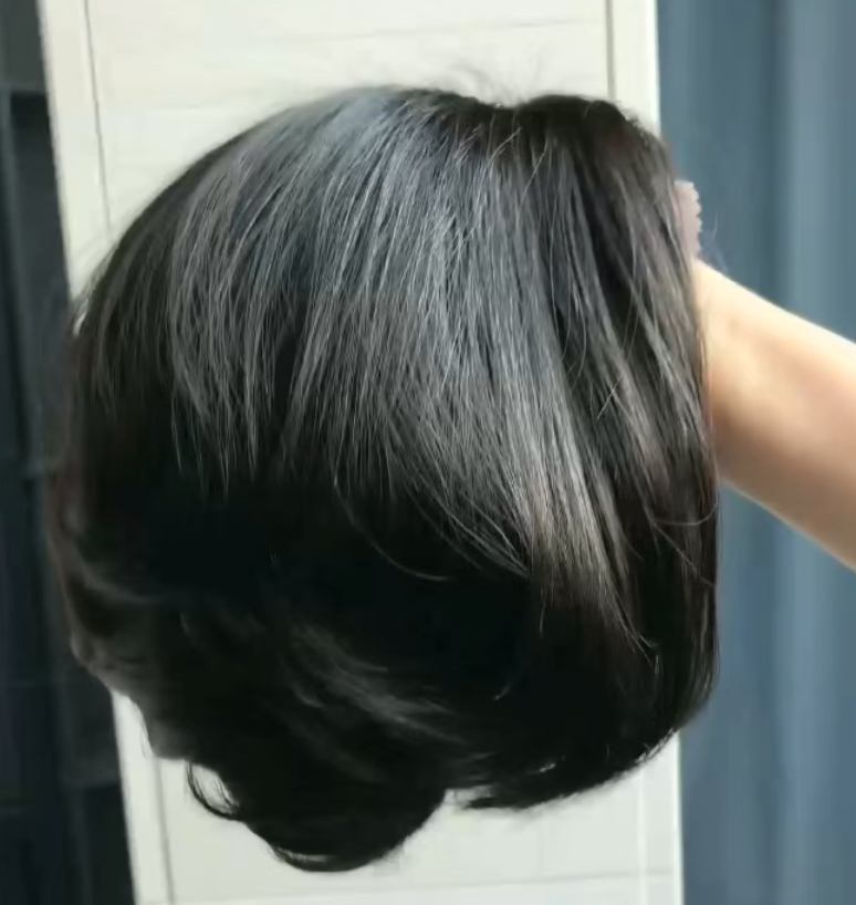 Sassoon cut Wig